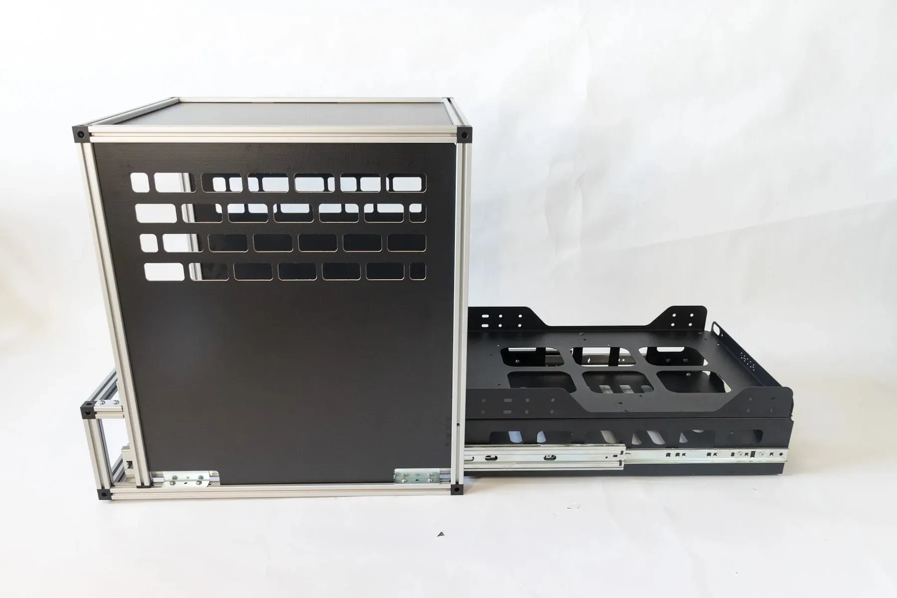 CampKitchen 2.51 - 25" Deep Module