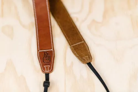 Lucky Straps Simple 40 Leather Camera Strap - Natural Brown with White Stitching