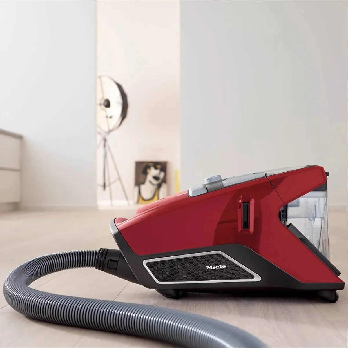 Miele Blizzard CX1 Cat & Dog Bagless Vacuum Cleaner 41KCE037CDN (Mango Red)