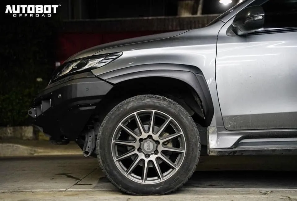 Mitsubishi Pajero V.1 FRONT WINCH BAR  ( 2015-2019 )