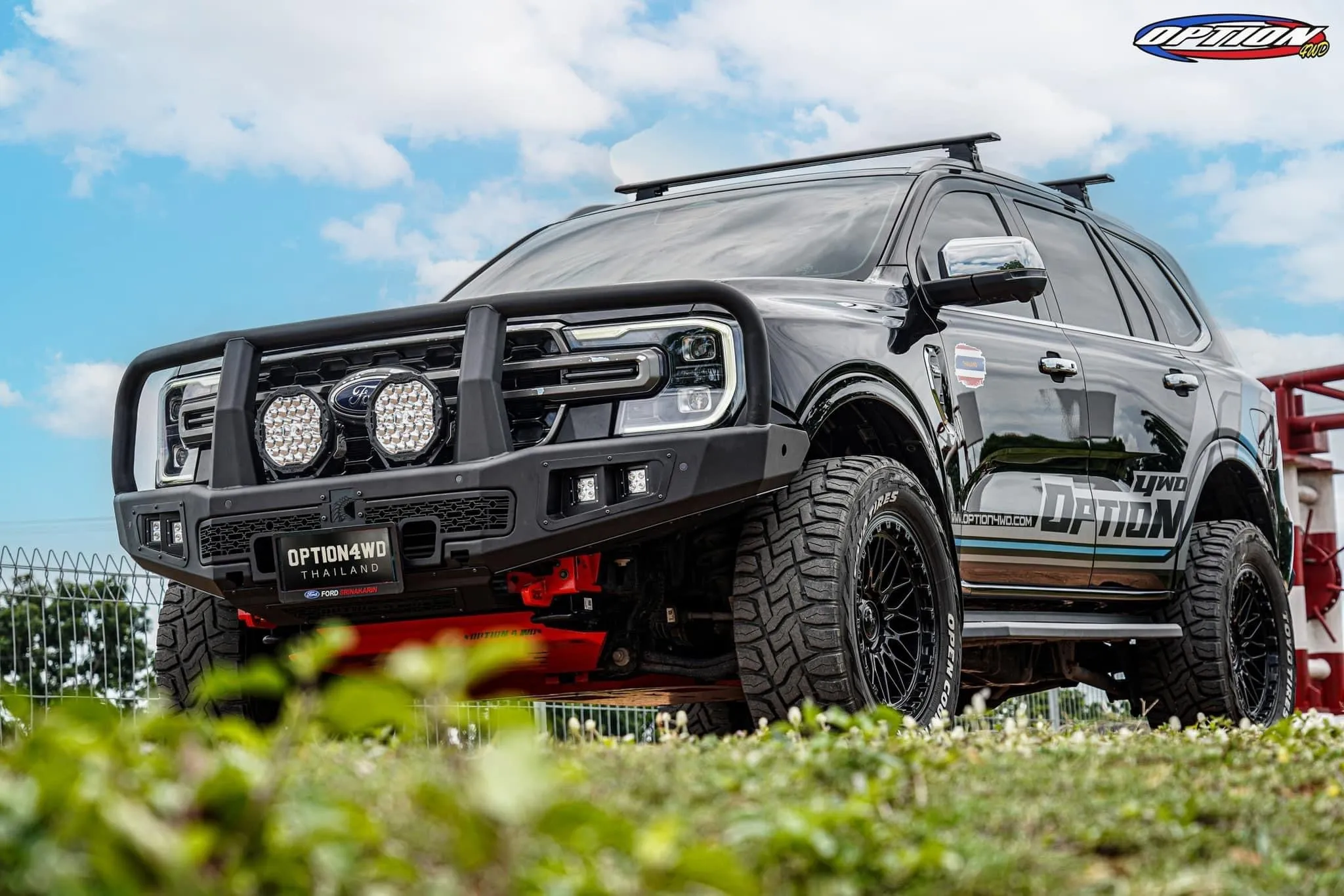NEXT-GEN 2022  OP-V2 SUPREME FRONT WINCH BAR  ( Loop ) - FORD RANGER & EVEREST