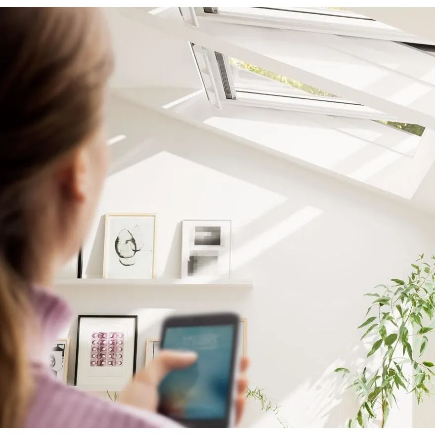 VELUX GGU CK02 006821U Triple Glazed Maintenance Free Polyurethane INTEGRA® Electric Window (55 x 78 cm)