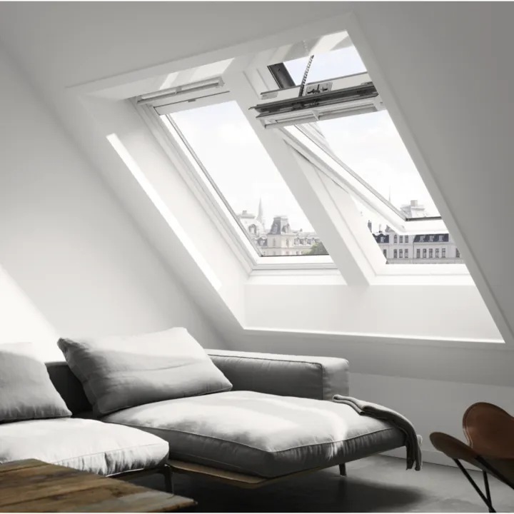 VELUX GGU FK08 007021U Maintenance Free Polyurethane INTEGRA® Electric Window (66 x 140 cm)
